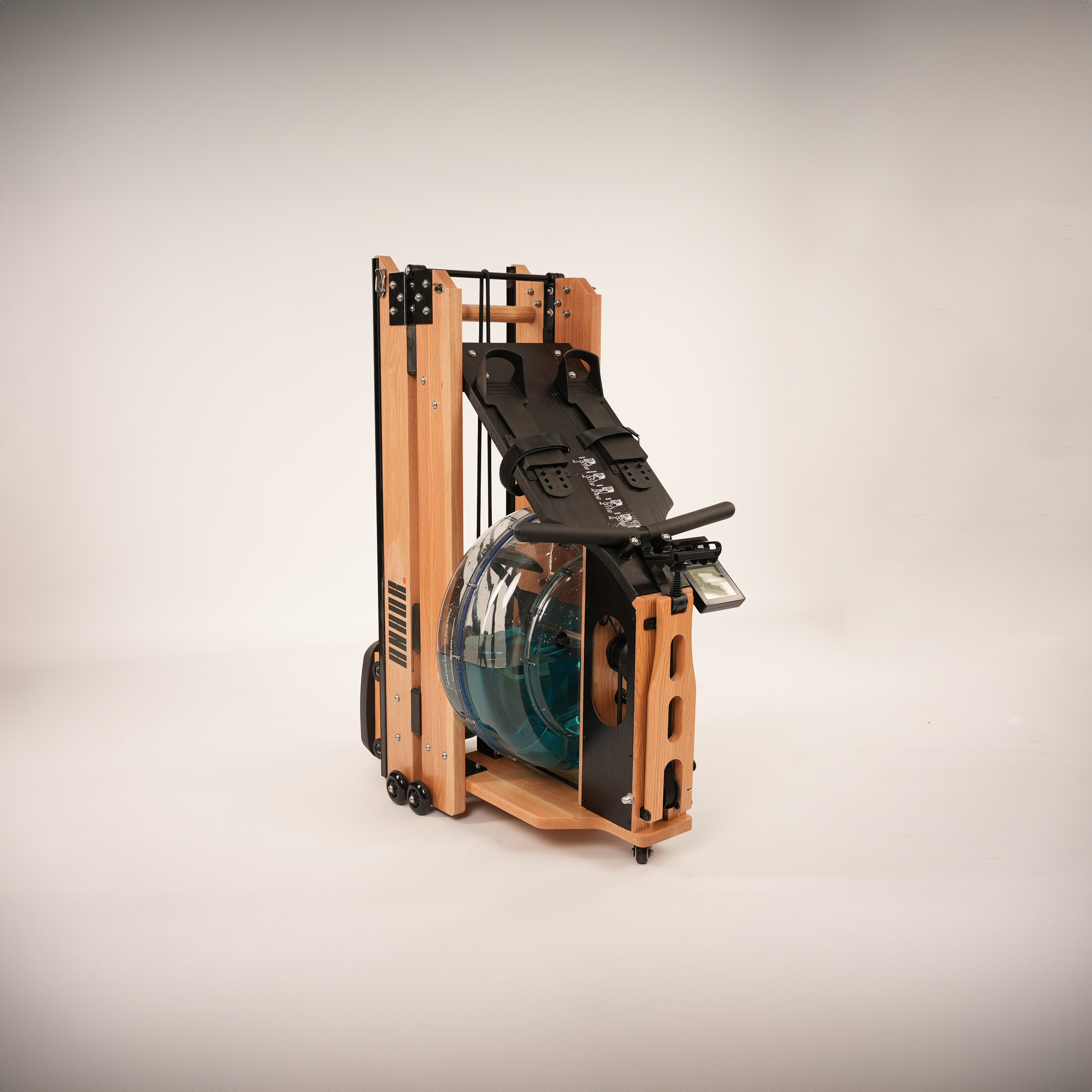 Das ANHOR-Rudergerät für zuhause steigert deine Fitness von den Fußzehen bis in die Fingerspitzen.